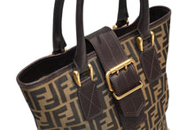 Load image into Gallery viewer, FENDI フェンディ ハンドバッグ ズッカ柄 イタリア製 キャンバス レザー ブラウン ゴールド金具 美品 中古 4b011838