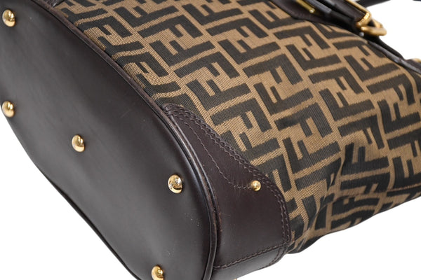 FENDI フェンディ ハンドバッグ ズッカ柄 イタリア製 キャンバス レザー ブラウン ゴールド金具 美品 中古 4b011838
