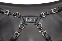 Load image into Gallery viewer, 極美品 CHRISTIAN DIOR クリスチャンディオール ワンショルダーバッグ ロゴプレート ベルトデザイン ブラック シルバー金具 中古 4b011850