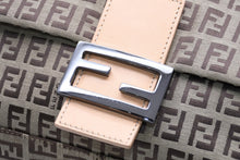 Load image into Gallery viewer, 極美品 FENDI フェンディ ズッキーノ マンマバゲット ショルダーバッグ ブラウン ベージュ 8BR030 コットン キャンバス レザー シルバー金具 中古 4b011852