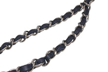 Load image into Gallery viewer, 極美品 CHANEL シャネル マトラッセ クラシック ダブル フラップバッグ ショルダーバッグ 22番台 ラムスキン ブルー シルバー金具 中古 4b011853