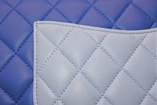 Load image into Gallery viewer, 極美品 CHANEL シャネル マトラッセ クラシック ダブル フラップバッグ ショルダーバッグ 22番台 ラムスキン ブルー シルバー金具 中古 4b011853