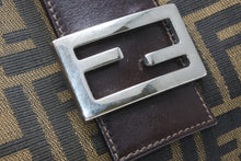 Load image into Gallery viewer, FENDI フェンディ ズッカ マンマバゲット ワンショルダーバッグ ブラウン コットンキャンバス レザー シルバー金具 美品 中古 4b011859