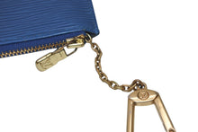 Load image into Gallery viewer, LOUIS VUITTON ルイ ヴィトン ポシェット クレ コインケース M63805 ブルー エピレザー ゴールド金具 美品 中古 4b011867