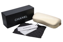 Load image into Gallery viewer, CHANEL シャネル リムレス サングラス 4104-B サイズ62□15 ココマーク ラインストーン ブルー シルバー 美品 中古 4b011894