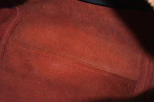 Load image into Gallery viewer, LOUIS VUITTON ルイヴィトン スピーディ25 ハンドバッグ エピレザー M43017 カスティリアンレッド 美品 中古 4b011870