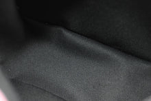 Load image into Gallery viewer, LOUIS VUITTON ルイヴィトン ダヌーブPM ヴィヴィエンヌ ショルダーバッグ M43677 モノグラ シャドウ レザー ブラック金具 美品 中古 4b011645