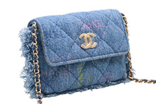 Load image into Gallery viewer, 新品未使用品 CHANEL シャネル ココマーク ミニマトラッセ デニム ショルダーバッグ 32番台 ブルー レザー シャンパンゴールド金具 中古 4b011903