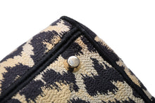 Load image into Gallery viewer, 極美品 Christian Dior クリスチャンディオール ミディアム 21年 レディディオール レオパード 2WAYハンドバッグ キャンバス 中古 4b011768
