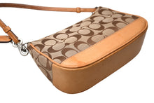 Load image into Gallery viewer, COACH コーチ 総柄 シグネチャー ワンショルダーバッグ 6094 ブラウン ベージュ キャンバス レザー シルバー金具 良品 中古 4b011841