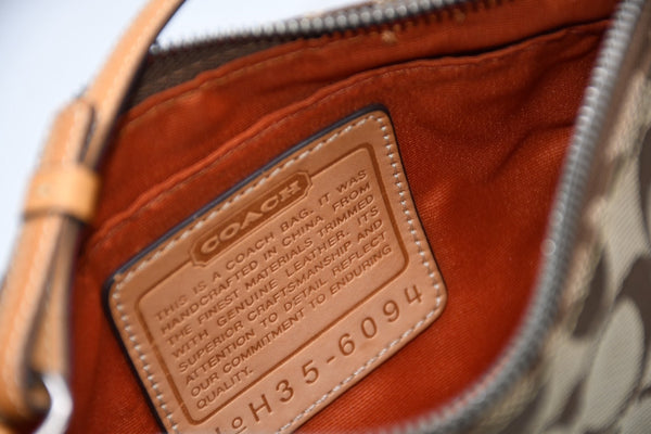 COACH コーチ 総柄 シグネチャー ワンショルダーバッグ 6094 ブラウン ベージュ キャンバス レザー シルバー金具 良品 中古 4b011841