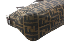 Load image into Gallery viewer, 極美品 FENDI フェンディ ズッカ マンマバゲット ショルダーバッグ 26725 ブラウン キャンバス レザー シルバー金具 中古 4b011904