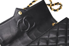 Load image into Gallery viewer, CHANEL シャネル ショルダーバッグ チェーンショルダー デカココ マトラッセ プッシュロック ラムスキン 0番台 ゴールド金具 美品 中古 4b011906