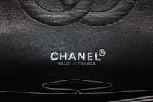 Load image into Gallery viewer, 極美品 CHANEL シャネル マトラッセ25 Wフラップ Wチェーンショルダーバッグ 7番台 ココマーク ツイード カーフスキン シルバー金具 中古 4b011908