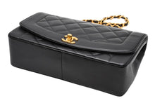 Load image into Gallery viewer, CHANEL シャネル ダイアナ25 マトラッセチェーンショルダーバッグ ココマーク 2番台 ラムスキン ブラウン ゴールド 美品 中古 4b011909