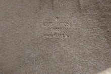 Load image into Gallery viewer, LOUIS VUITTON ルイヴィトン ポシェットアクセソワール アクセサリーポーチ M92648 モノグラム マルチカラー ブラック 美品 中古 4b011917