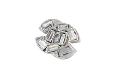 Load image into Gallery viewer, 極美品 CHANEL シャネル ココマーク スクエアラインストーン ピアス 01P シルバー クリア 中古 4b011981