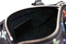 Load image into Gallery viewer, 新品同様 LOUIS VUITTON ルイヴィトン ナノスピーディ 村上隆 マルチカラー ブラック 2WAYバッグ M13406 PVC レザー 中古 4b011995