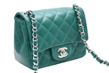 Load image into Gallery viewer, 極美品 CHANEL シャネル ミニマトラッセ16 Sフラップ Sチェーンショルダーバッグ 25番台 ココマーク ラムスキン シルバー金具 中古 4b011996