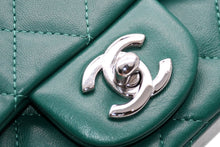 Load image into Gallery viewer, 極美品 CHANEL シャネル ミニマトラッセ16 Sフラップ Sチェーンショルダーバッグ 25番台 ココマーク ラムスキン シルバー金具 中古 4b011996