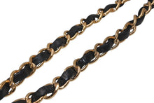Load image into Gallery viewer, 極美品 CHANEL シャネル マトラッセ 25cm Wフラップ チェーンショルダーバッグ 15番台 ラムスキン ブラック ゴールド金具 中古 4b012063