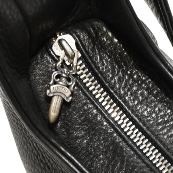 新品未使用 CHROME HEARTS クロムハーツ HOBO スクロール ショルダーバッグ ブラック レザー 中古 4b012068