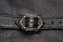 Load image into Gallery viewer, 極美品 CHROME HEARTS クロムハーツ ラージクロス レザーベスト サイズXL クロスボールボタン ブラック 中古 4b012072