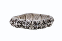 Load image into Gallery viewer, CHROME HEARTS クロムハーツ PYRAMID PLS LNK ピラミッドプラスリンク ブレスレット 重量約115.8g シルバ−925 11リンク 美品 中古 4b012078