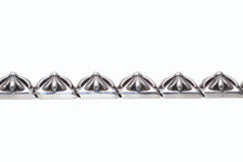 Load image into Gallery viewer, CHROME HEARTS クロムハーツ PYRAMID PLS LNK ピラミッドプラスリンク ブレスレット 重量約115.8g シルバ−925 11リンク 美品 中古 4b012078