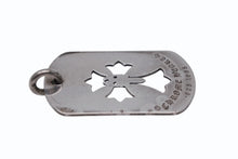 Load image into Gallery viewer, CHROME HEARTS クロムハーツ D TAG LRG CROSS DAGG カットアウトクロス ダガー ラージドッグタグ 重量約18.3g シルバー925 美品 中古 4b012079