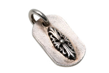 Load image into Gallery viewer, CHROME HEARTS クロムハーツ RAISED FRLR DOGTAG レイズドフローラルクロス ドッグタグ ペンダント 重量約10.7g シルバー925 美品 中古 4b012080