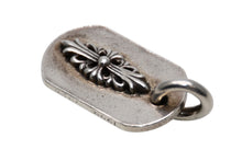 Load image into Gallery viewer, CHROME HEARTS クロムハーツ RAISED FRLR DOGTAG レイズドフローラルクロス ドッグタグ ペンダント 重量約10.7g シルバー925 美品 中古 4b012080