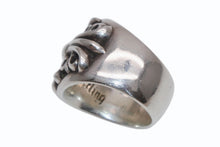 Load image into Gallery viewer, CHROME HEARTS クロムハーツ キーパーリング 指輪 サイズ18号 重量22.1g 1992刻印 シルバー925 美品 中古 4b012085
