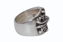 Load image into Gallery viewer, CHROME HEARTS クロムハーツ キーパーリング 指輪 サイズ18号 重量22.1g 1992刻印 シルバー925 美品 中古 4b012085