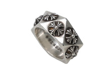 Load image into Gallery viewer, 極美品 CHROME HEARTS クロムハーツ ペンタゴンリング 指輪 CHプラス 2014刻印 23号 重量21.2G シルバー925 中古 4b012091