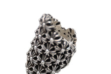 Load image into Gallery viewer, 極美品 CHROME HEARTS クロムハーツ チェーン メイルリング 指輪 サイズ12号 重量約39.3g シルバー925 中古 4b012092