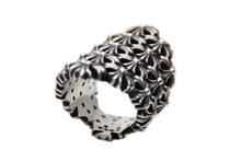 Load image into Gallery viewer, 極美品 CHROME HEARTS クロムハーツ チェーン メイルリング 指輪 サイズ12号 重量約39.3g シルバー925 中古 4b012092