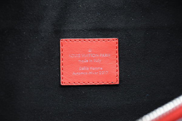LOUIS VUITTON×Supreme ルイヴィトン×シュプリーム 17AW ボディバッグ バムバッグPM M53418 エピレザー レッド 美品 中古 4b012124