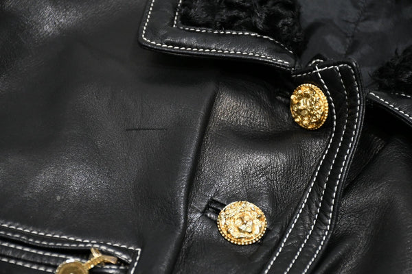 VERSACE ヴェルサーチ ヴィンテージ ムートン レザー ベスト ブラック 美品 中古 4b012160