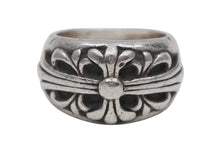 Load image into Gallery viewer, CHROME HEARTS クロムハーツ FLORAL CROSS フローラルクロス リング 指輪 重量約16.8g サイズ15号 スターリングシルバー 美品 中古 4b012188