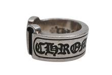 Load image into Gallery viewer, CHROME HEARTS クロムハーツ ラージスクロールラベル リング シルバー シルバー925 ロゴ アクセサリー 16号 16.7g 美品 中古 4b012182