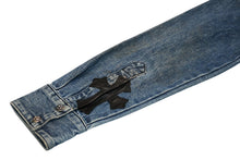 Load image into Gallery viewer, CHROME HEARTS クロムハーツ デニムウエスタンシャツ 長袖シャツ サイズSM CHクロスパッチ 2パッチ クロスボールボタン 良品 中古 4b012205
