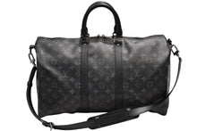 Load image into Gallery viewer, 極美品 LOUIS VUITTON ルイヴィトン キーポル バンドリエール45 ボストンバッグ M40569 モノグラム エクリプス ブラック 中古 4b012215