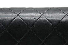 Load image into Gallery viewer, CHANEL シャネル ミニマトラッセ Sフラップ Sチェーンショルダーバッグ 1番台 ココマーク ラムスキン ブラック ゴールド金具 美品 中古 4b012228