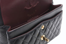 Load image into Gallery viewer, 新品同様 CHANEL シャネル マトラッセ23 Wフラップ Wチェーンショルダーバッグ ランダム番台 ココマーク ラムスキン ブラック 中古 4b012229