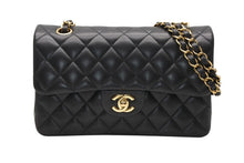 Load image into Gallery viewer, 新品同様 CHANEL シャネル マトラッセ23 Wフラップ Wチェーンショルダーバッグ ランダム番台 ココマーク ラムスキン ブラック 中古 4b012229