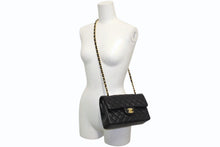 Load image into Gallery viewer, 新品同様 CHANEL シャネル マトラッセ23 Wフラップ Wチェーンショルダーバッグ ランダム番台 ココマーク ラムスキン ブラック 中古 4b012229