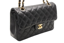 Load image into Gallery viewer, 新品同様 CHANEL シャネル マトラッセ23 Wフラップ Wチェーンショルダーバッグ ランダム番台 ココマーク ラムスキン ブラック 中古 4b012229