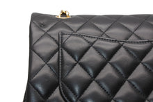 Load image into Gallery viewer, 新品同様 CHANEL シャネル マトラッセ23 Wフラップ Wチェーンショルダーバッグ ランダム番台 ココマーク ラムスキン ブラック 中古 4b012229