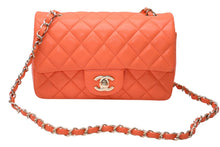 Load image into Gallery viewer, 極美品 CHANEL シャネル ミニマトラッセ20 Sフラップ Sチェーンショルダーバッグ 30番台 ココマーク ラムスキン オレンジ 中古 4b012234